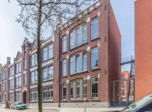 Woning aan de Charlotte van Bourbonhof te Eindhoven