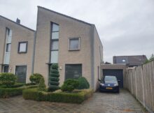 Woning aan de Burgemeester de Weertstraat te Rucphen