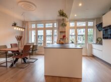 Woning aan de Woestduinstraat te Amsterdam