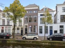 Woning aan de Oude Delft te Delft