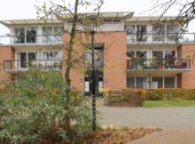 Woning aan de Naarderstraat te Laren